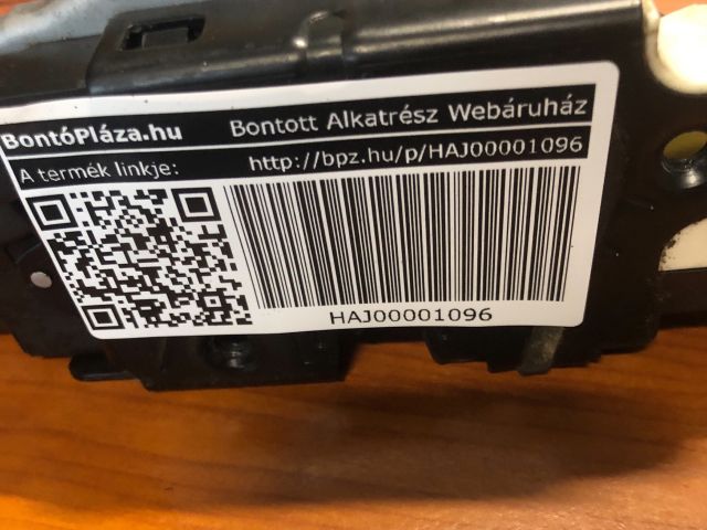 bontott SKODA OCTAVIA III Bal első Ajtózár