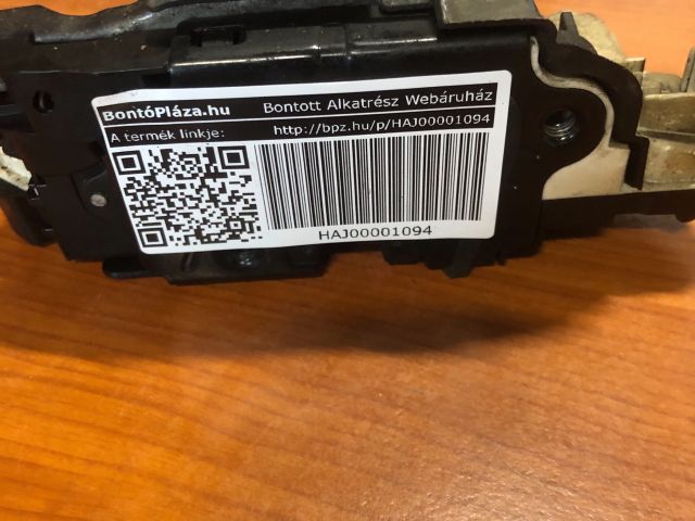 bontott SKODA OCTAVIA III Bal első Ajtózár