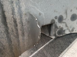 bontott SKODA OCTAVIA III Bal első Első Dobbetét (Kerékjárati, Műanyag)