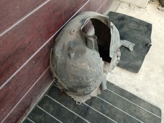 bontott SKODA OCTAVIA III Bal első Első Dobbetét (Kerékjárati, Műanyag)