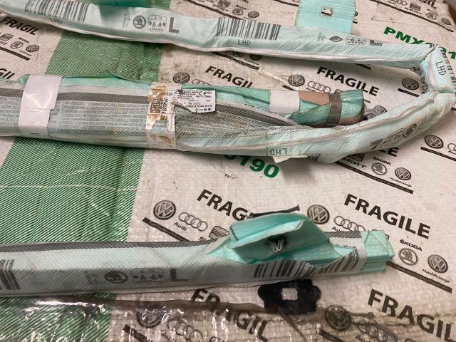 bontott SKODA OCTAVIA III Bal első Függöny Légzsák