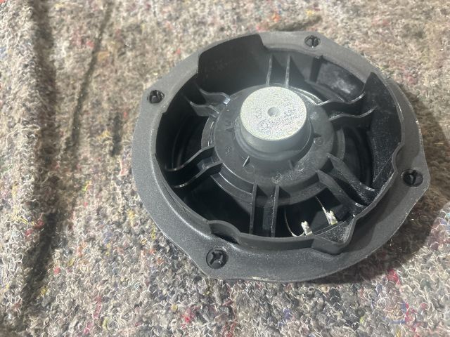 bontott SKODA OCTAVIA III Bal első Hangszóró