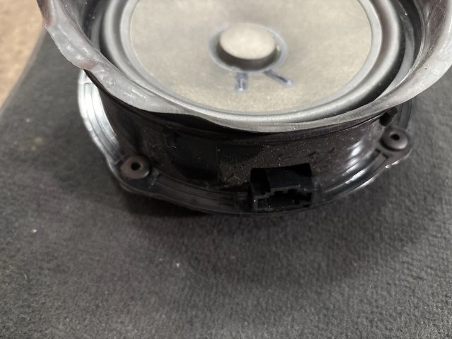 bontott SKODA OCTAVIA III Bal első Hangszóró