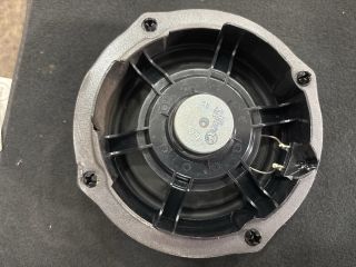 bontott SKODA OCTAVIA III Bal első Hangszóró