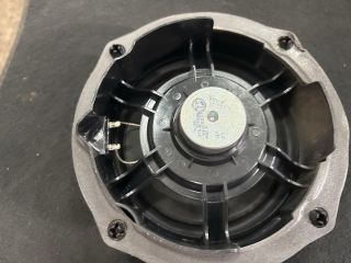 bontott SKODA OCTAVIA III Bal első Hangszóró