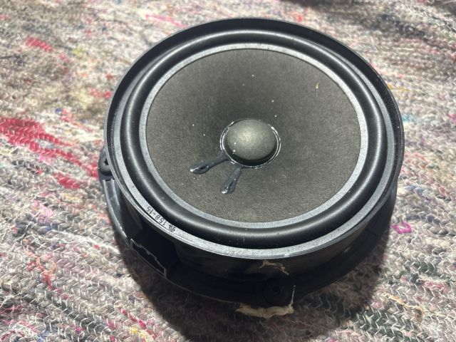 bontott SKODA OCTAVIA III Bal első Hangszóró