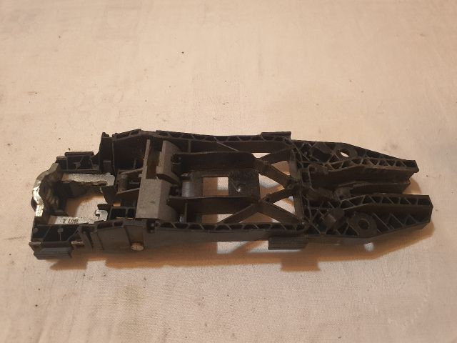 bontott SKODA OCTAVIA III Bal első Külső Kilincsfészek