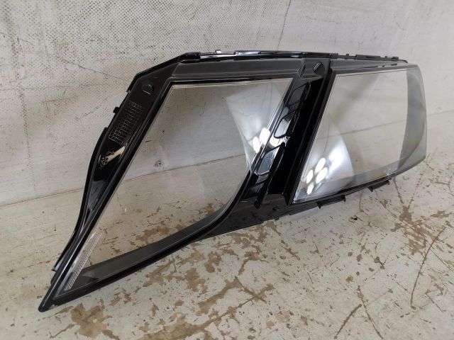 bontott SKODA OCTAVIA III Bal első Lámpabúra