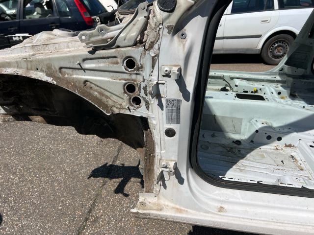 bontott SKODA OCTAVIA III Bal első Negyed Karosszéria Csomag