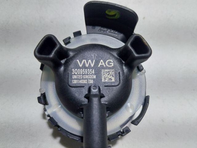 bontott SKODA OCTAVIA III Bal első Oldal Ütközés Érzékelő