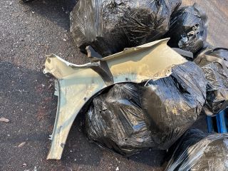 bontott SKODA OCTAVIA III Bal első Sárvédő