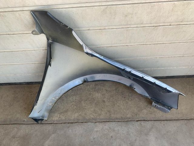 bontott SKODA OCTAVIA III Bal első Sárvédő