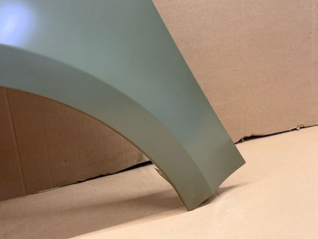 bontott SKODA OCTAVIA III Bal első Sárvédő