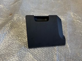 bontott SKODA OCTAVIA III Bal első Tároló Rekesz