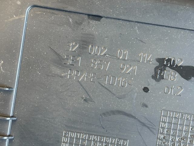 bontott SKODA OCTAVIA III Bal első Tároló Rekesz