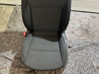 bontott SKODA OCTAVIA III Bal első Ülés