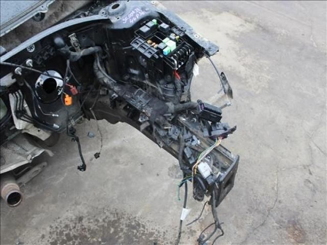 bontott SKODA OCTAVIA III Bal első Ütközéscsillapító