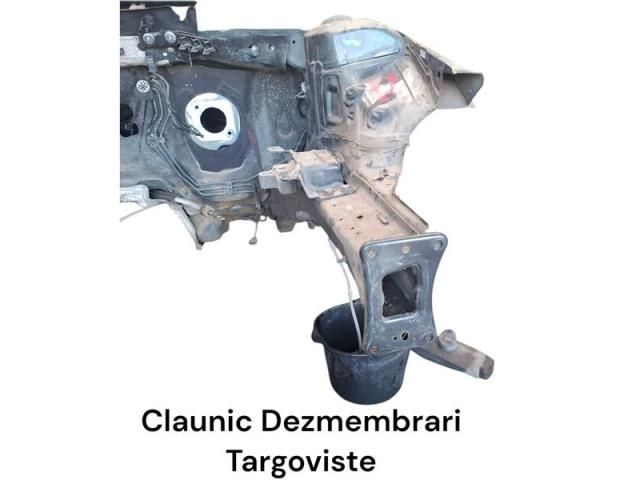 bontott SKODA OCTAVIA III Bal első Ütközéscsillapító