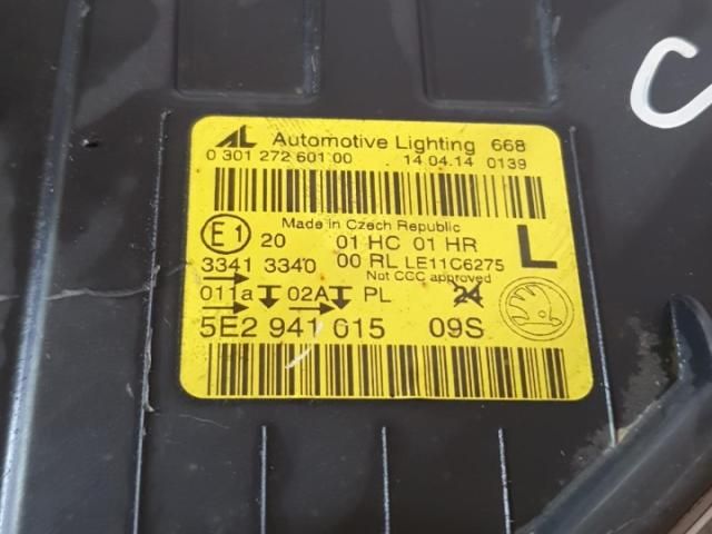 bontott SKODA OCTAVIA III Bal Fényszóró