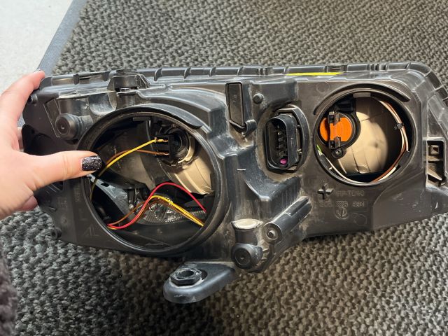 bontott SKODA OCTAVIA III Bal Fényszóró