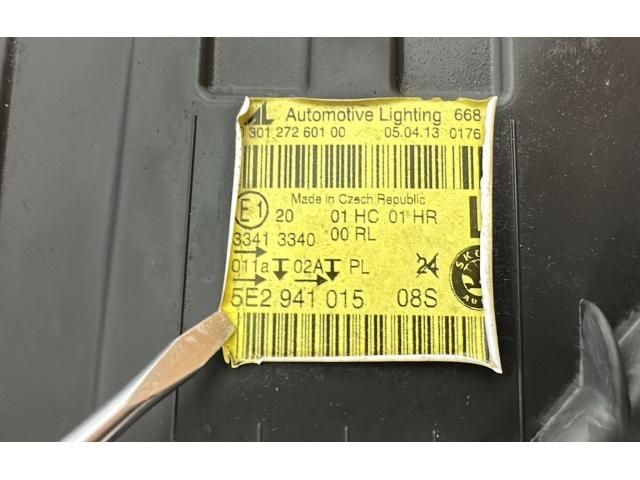 bontott SKODA OCTAVIA III Bal Fényszóró