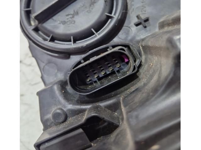 bontott SKODA OCTAVIA III Bal Fényszóró