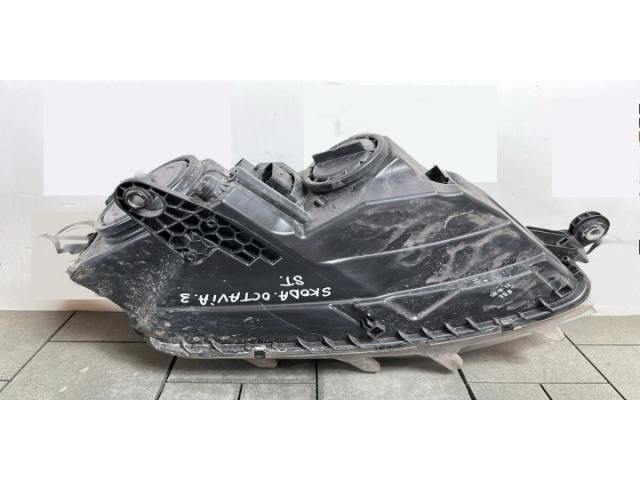 bontott SKODA OCTAVIA III Bal Fényszóró