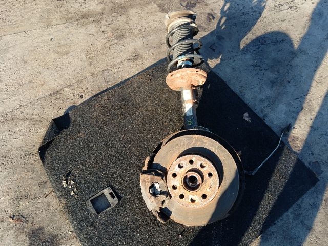 bontott SKODA OCTAVIA III Bal Gólyaláb Csonkállvánnyal