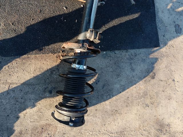 bontott SKODA OCTAVIA III Bal Gólyaláb Csonkállvánnyal