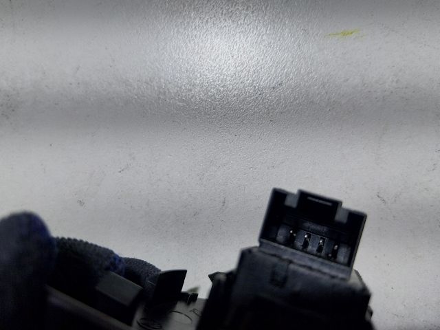 bontott SKODA OCTAVIA III Bal hátsó Ablakemelő Kapcsoló