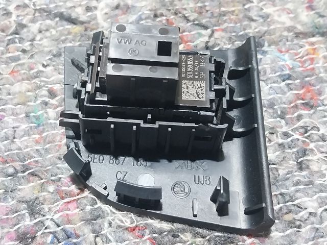 bontott SKODA OCTAVIA III Bal hátsó Ablakemelő Kapcsoló