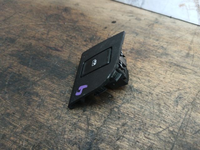 bontott SKODA OCTAVIA III Bal hátsó Ablakemelő Kapcsoló