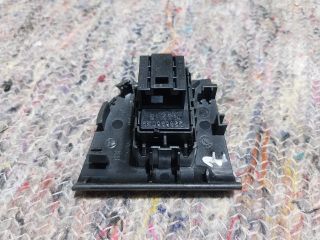 bontott SKODA OCTAVIA III Bal hátsó Ablakemelő Kapcsoló