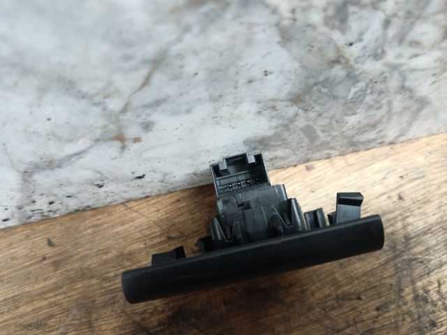 bontott SKODA OCTAVIA III Bal hátsó Ablakemelő Kapcsoló