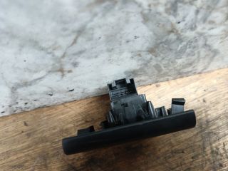 bontott SKODA OCTAVIA III Bal hátsó Ablakemelő Kapcsoló