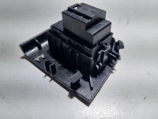 bontott SKODA OCTAVIA III Bal hátsó Ablakemelő Kapcsoló