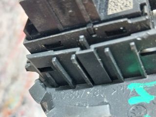 bontott SKODA OCTAVIA III Bal hátsó Ablakemelő Kapcsoló