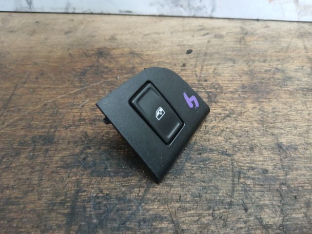 bontott SKODA OCTAVIA III Bal hátsó Ablakemelő Kapcsoló