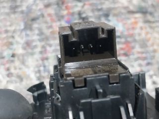 bontott SKODA OCTAVIA III Bal hátsó Ablakemelő Kapcsoló