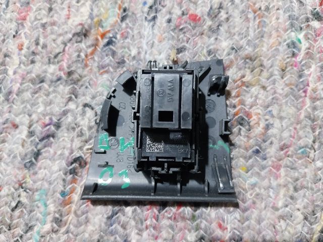 bontott SKODA OCTAVIA III Bal hátsó Ablakemelő Kapcsoló