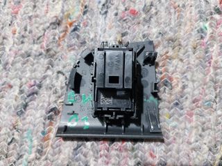 bontott SKODA OCTAVIA III Bal hátsó Ablakemelő Kapcsoló