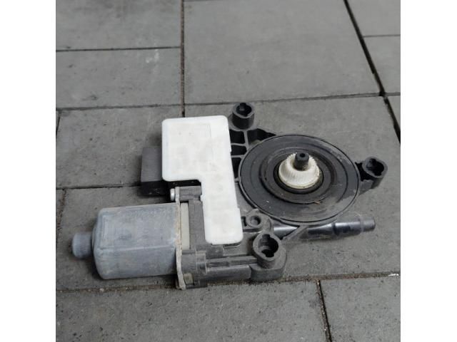 bontott SKODA OCTAVIA III Bal hátsó Ablakemelő Motor