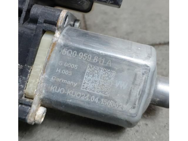 bontott SKODA OCTAVIA III Bal hátsó Ablakemelő Motor