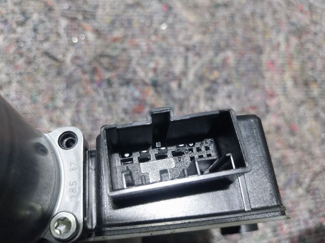 bontott SKODA OCTAVIA III Bal hátsó Ablakemelő Szerkezet (Elektromos)