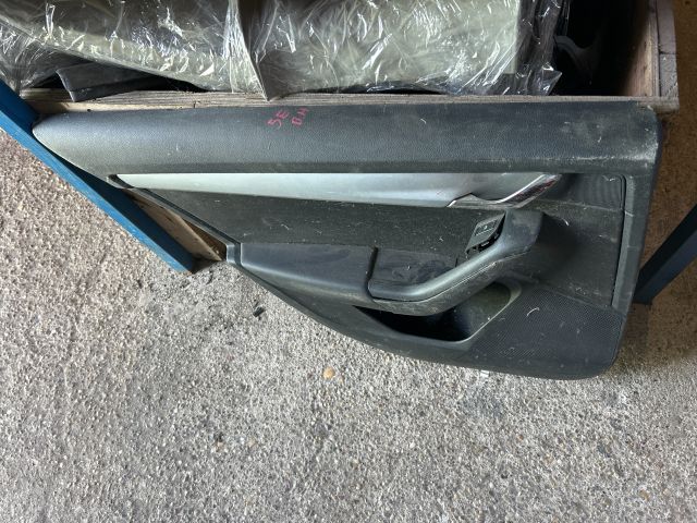 bontott SKODA OCTAVIA III Bal hátsó Ajtó Kárpit