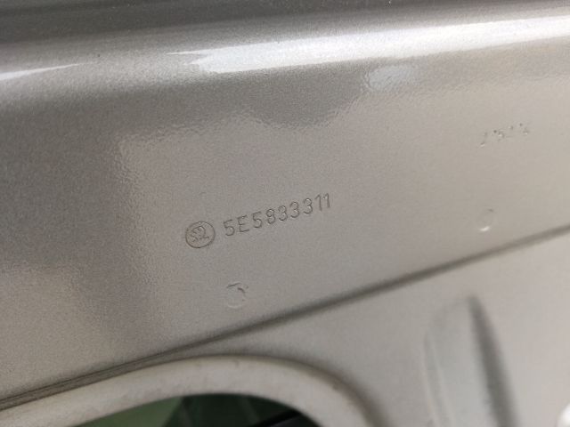 bontott SKODA OCTAVIA III Bal hátsó Ajtó (Részeivel)