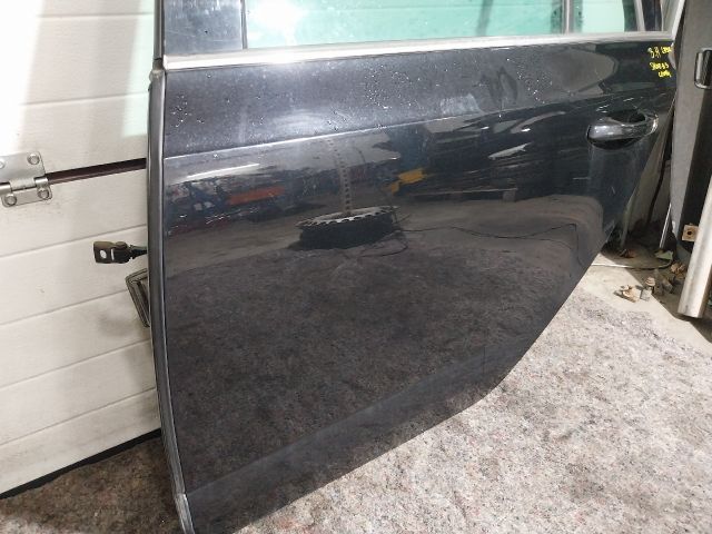 bontott SKODA OCTAVIA III Bal hátsó Ajtó (Részeivel)