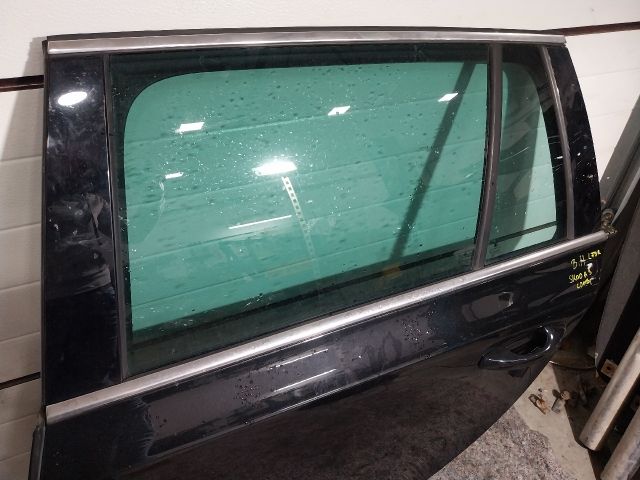 bontott SKODA OCTAVIA III Bal hátsó Ajtó (Részeivel)