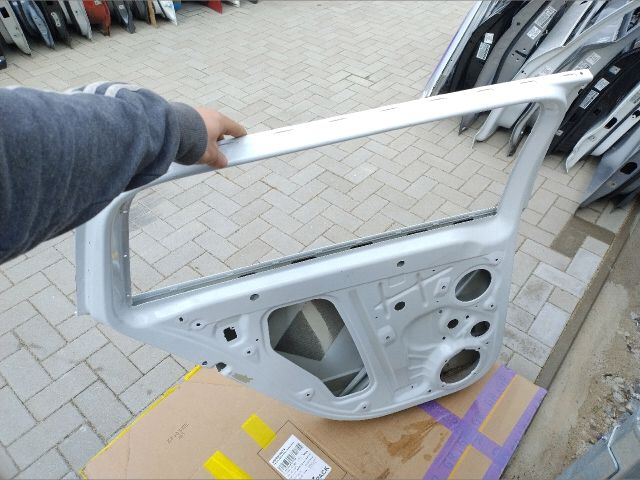 bontott SKODA OCTAVIA III Bal hátsó Ajtó (Üres lemez)