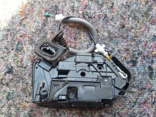 bontott SKODA OCTAVIA III Bal hátsó Ajtózár